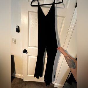 Chic Black Sleeveless Jumpsuit